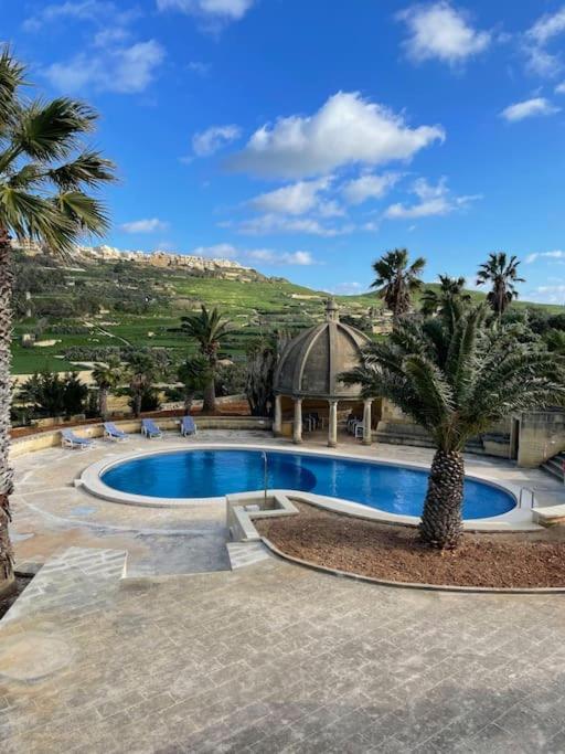 Luxury Surrounded With Nature & Farm Animals Alpacas Etc * Għasri