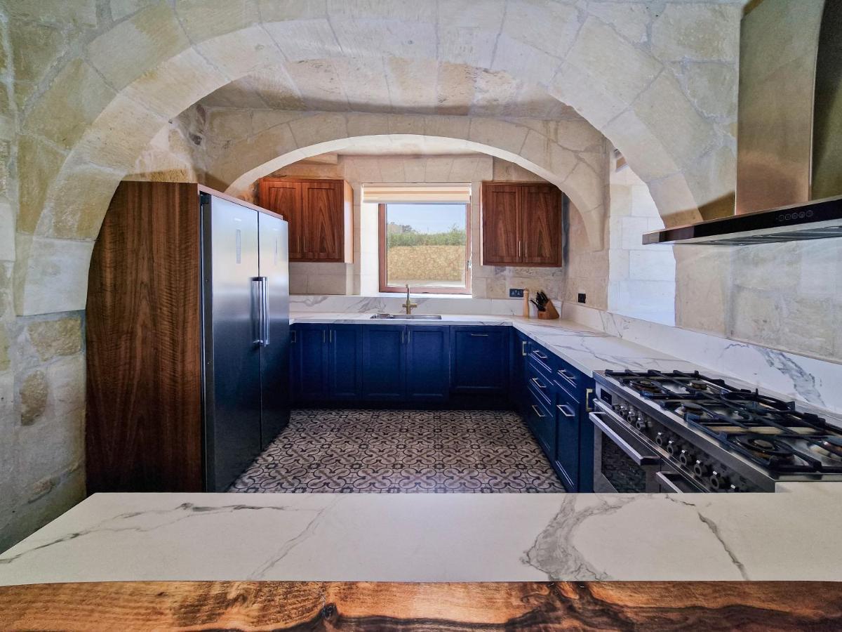 Luxury Surrounded With Nature & Farm Animals Alpacas Etc Għasri