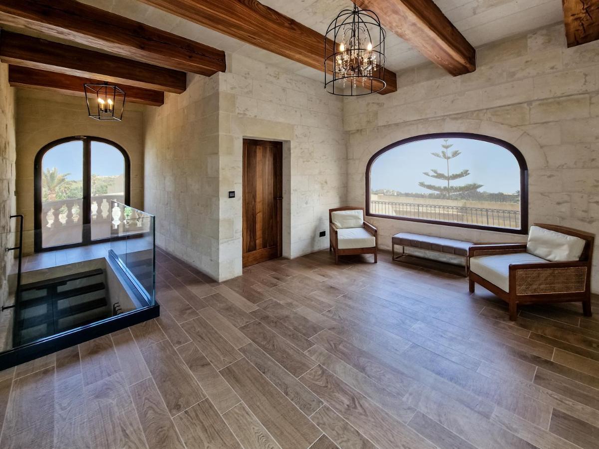 Luxury Surrounded With Nature & Farm Animals Alpacas Etc * Għasri
